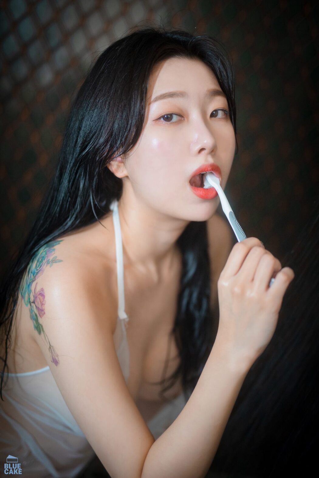 BlueCake Shaany – Wet B