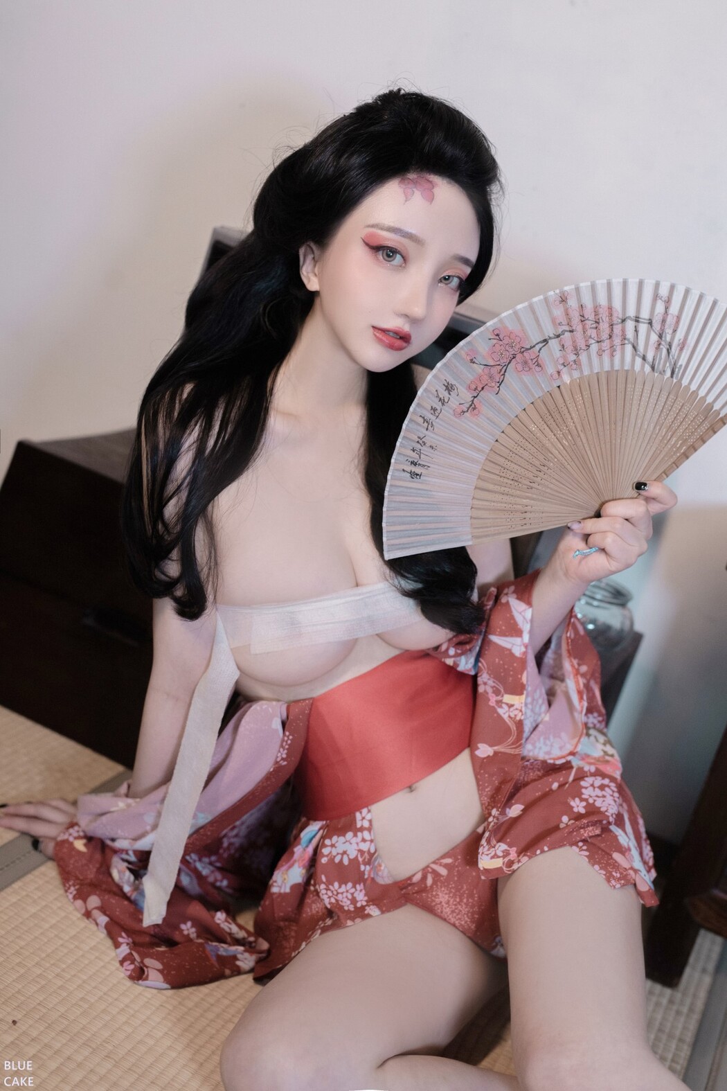 BlueCake Son Ye-Eun 손예은 – Red Oni