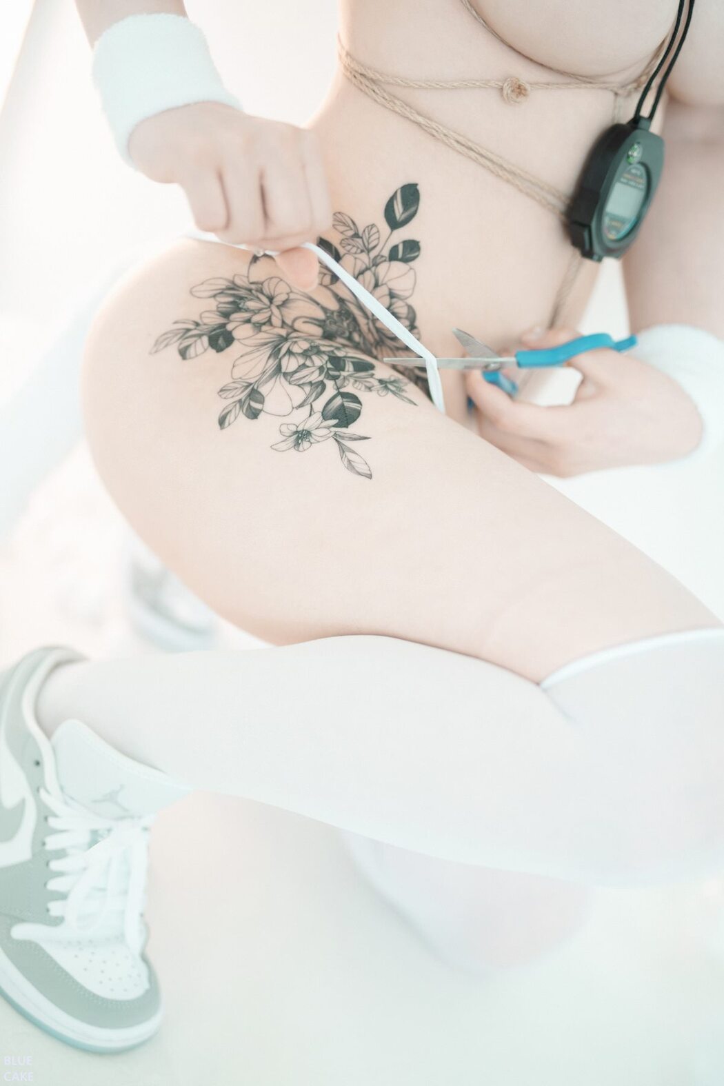 BlueCake Son Ye-Eun 손예은 – Pocky Yenny
