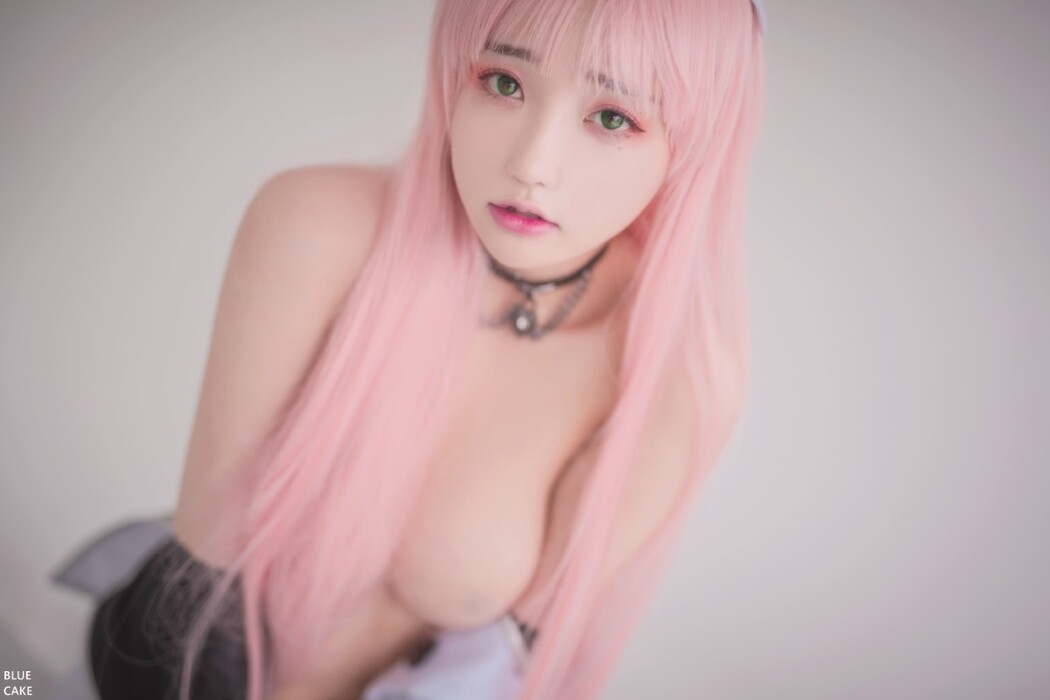 BlueCake Son Ye-Eun (손예은) – IN THE SEXXY 002 PART 2