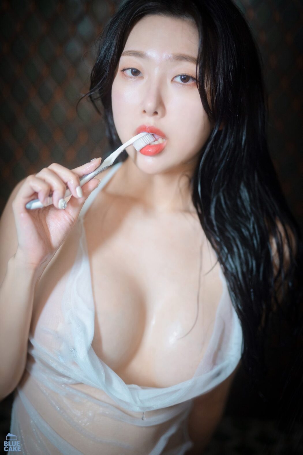 BlueCake Shaany – Wet B