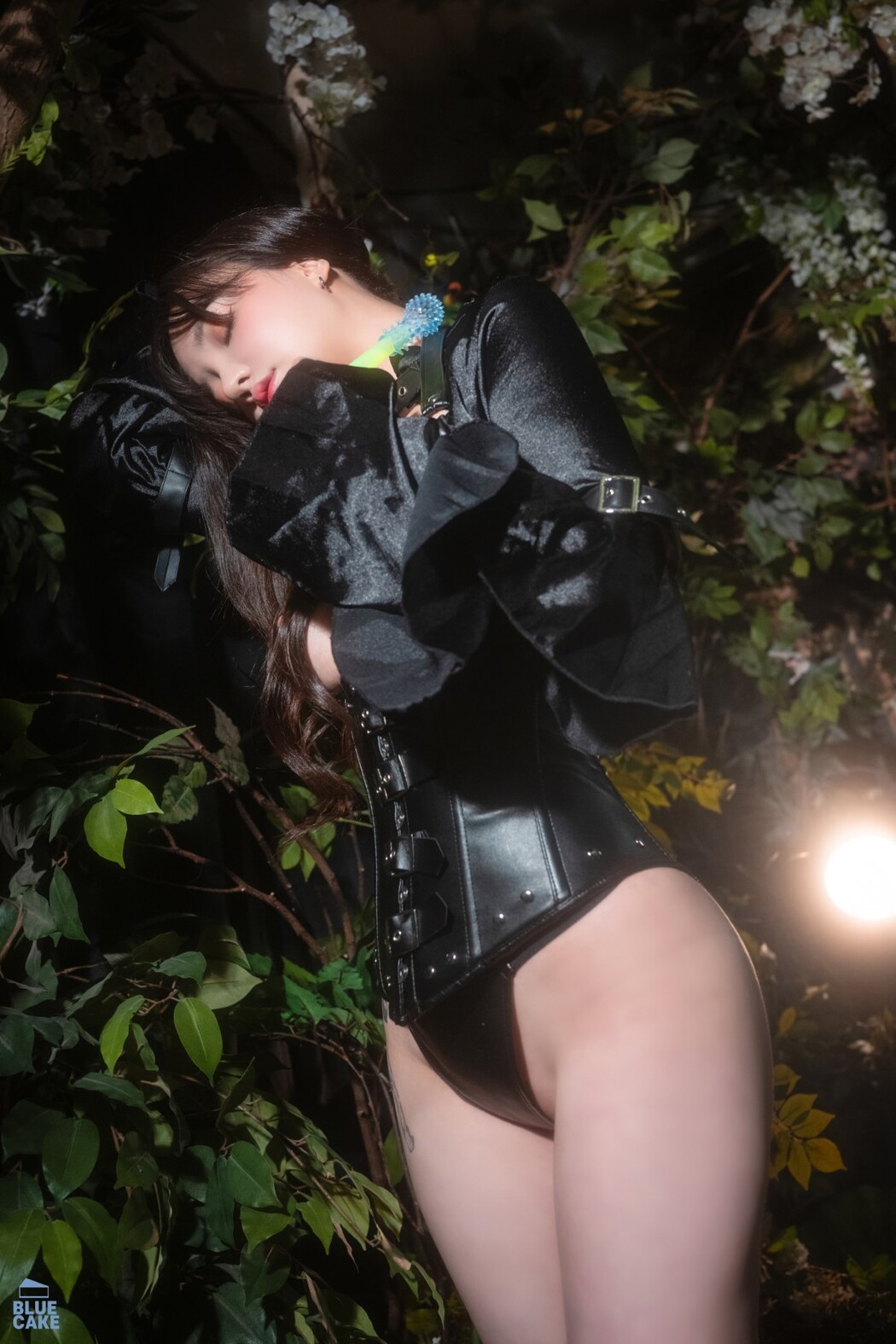 BlueCake Son Ye-Eun 손예은 – Tentacle Bukkake