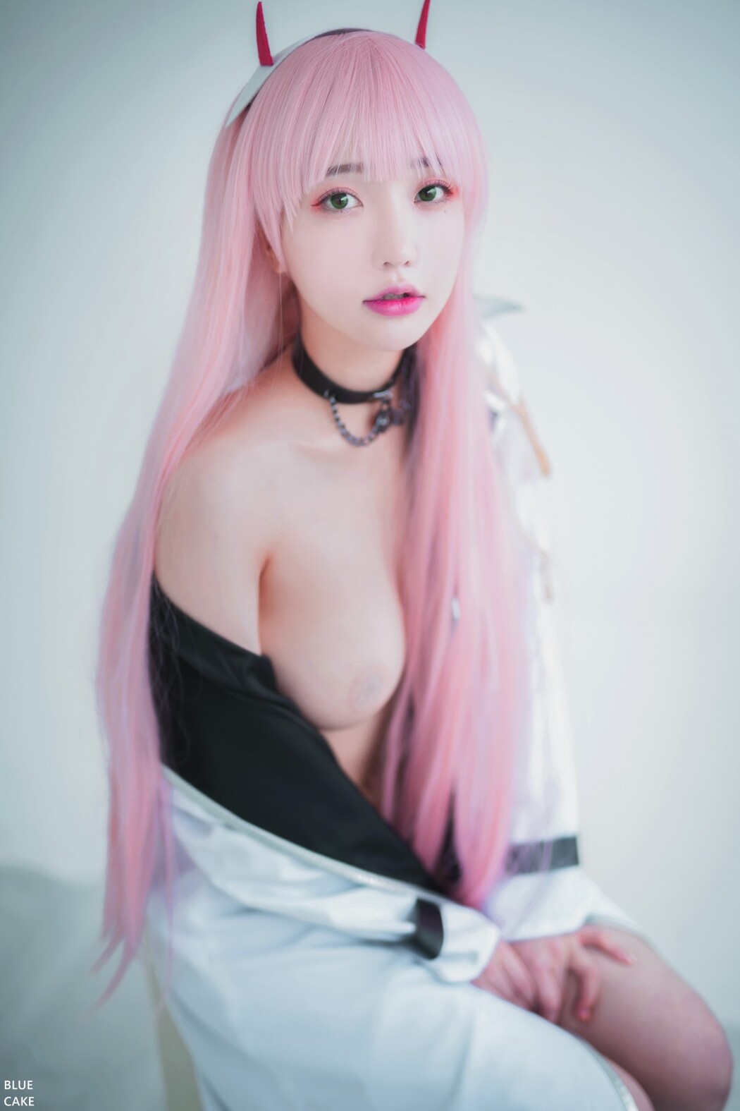 BlueCake Son Ye-Eun (손예은) – IN THE SEXXY 002 PART 2