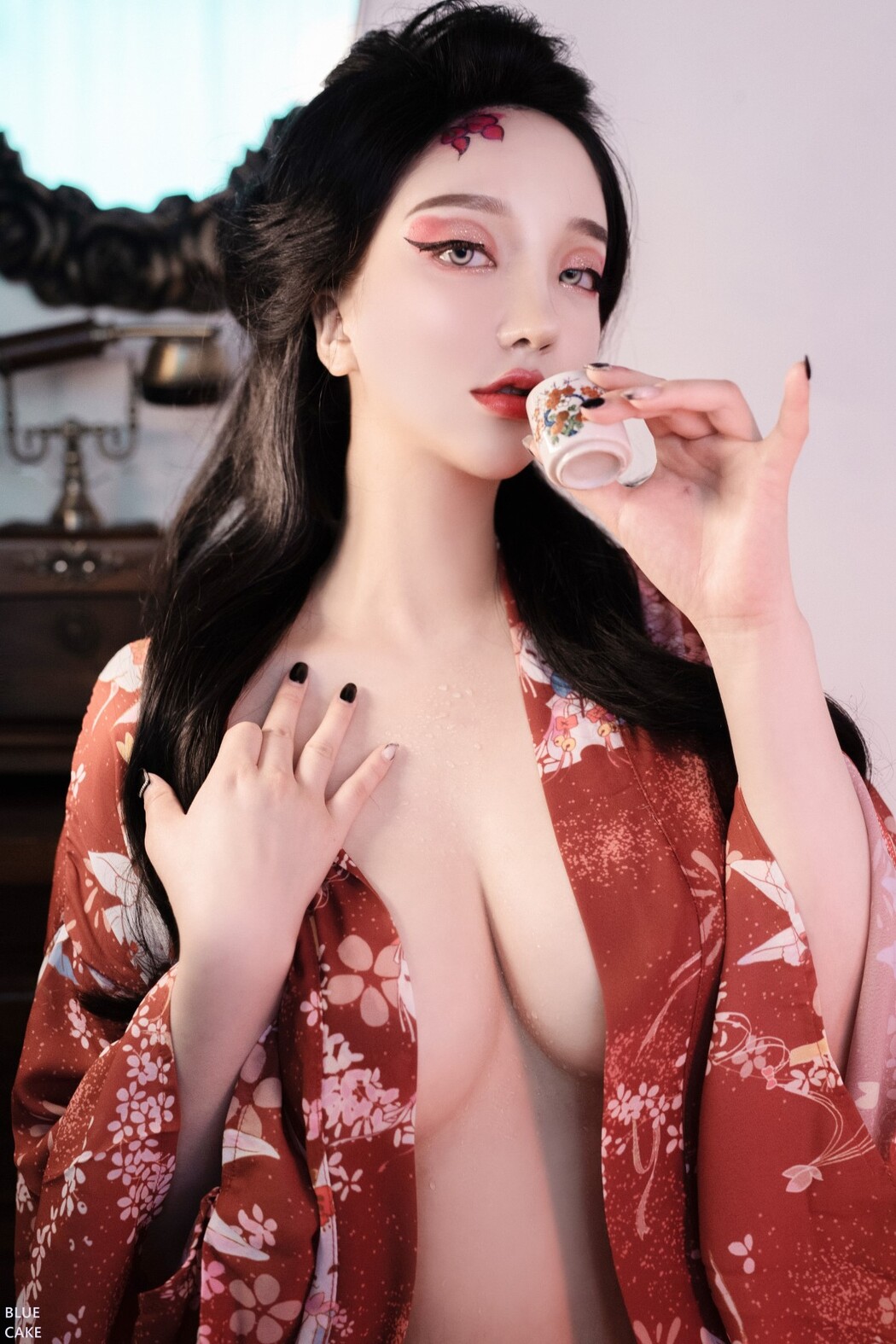 BlueCake Son Ye-Eun 손예은 – Red Oni