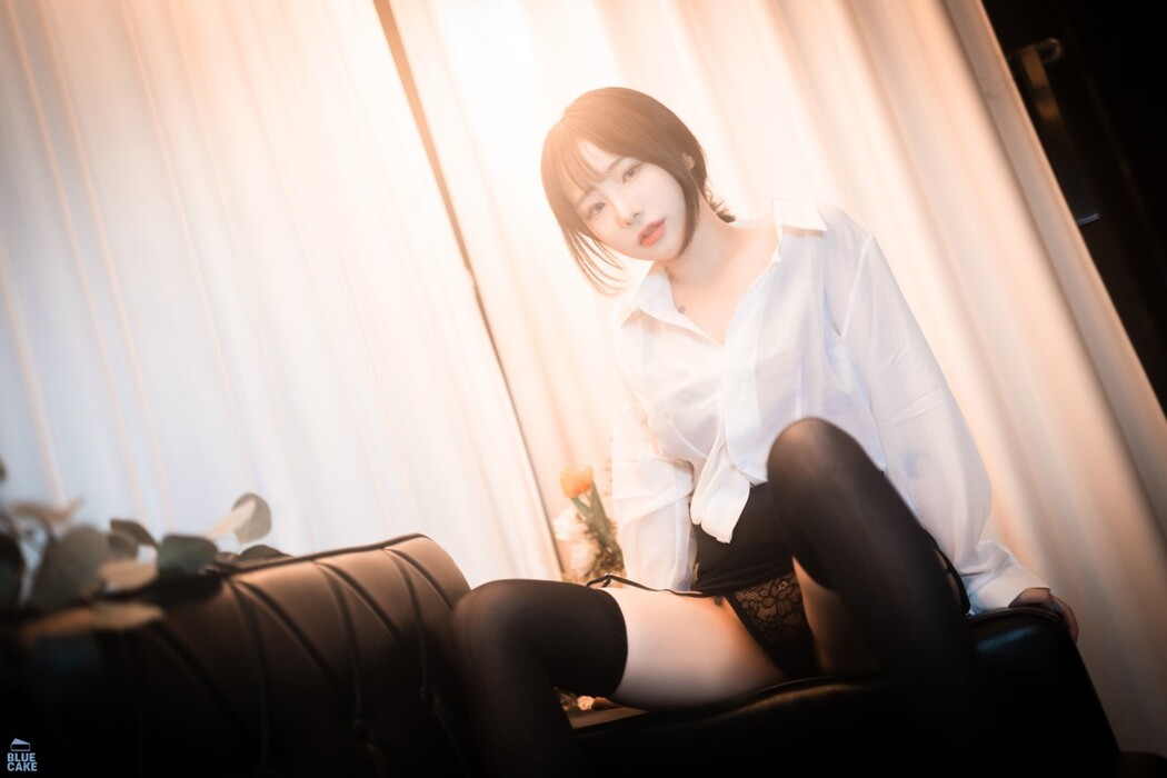 BLUECAKE Yeji 예지 – Cat Play