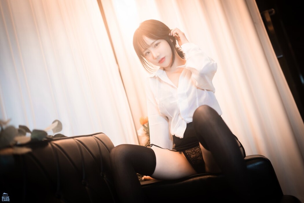 BLUECAKE Yeji 예지 – Cat Play