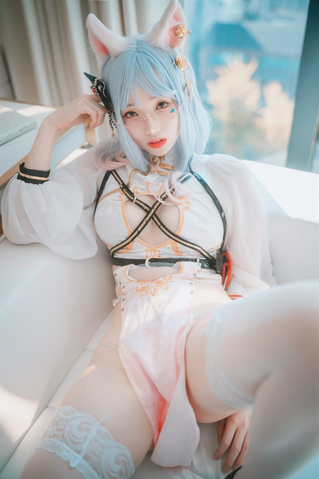 DJAWA Bambi 밤비 Le Chat Porte un Qipao