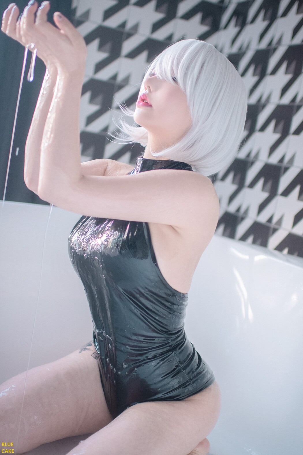 BlueCake Son Ye-Eun 손예은 2B RED B
