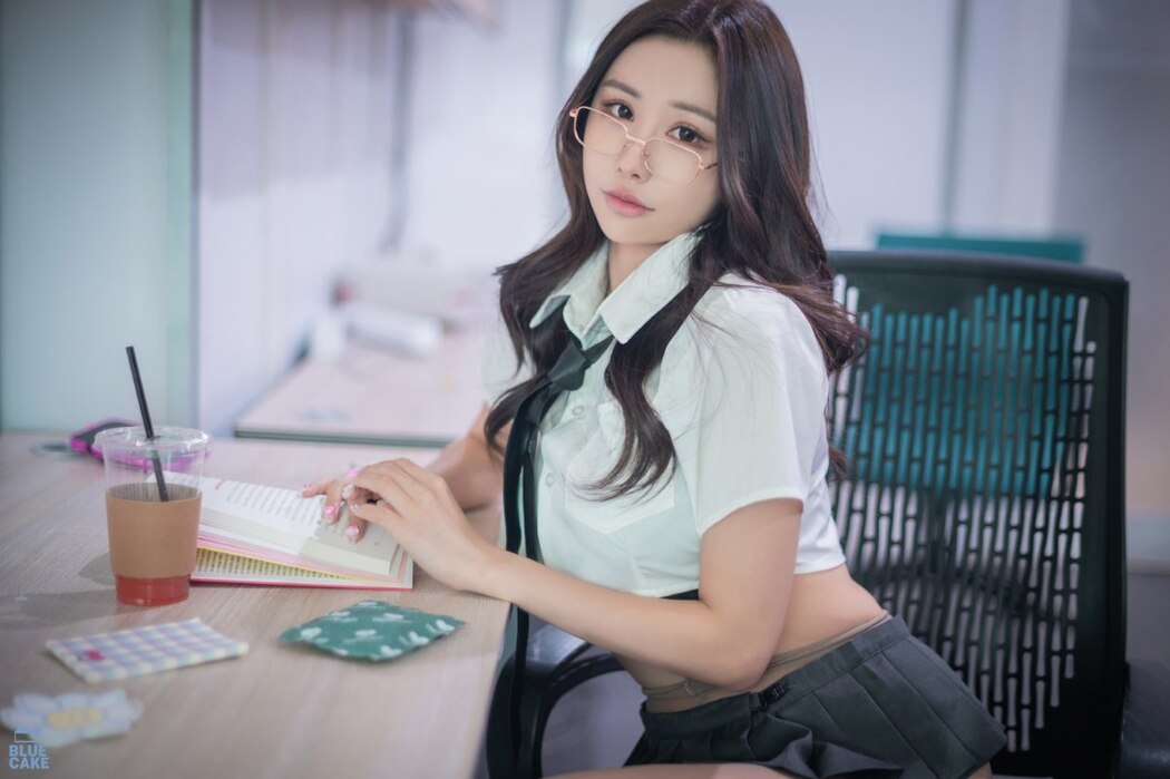 BlueCake YeonYu 연유 – Study Harder A
