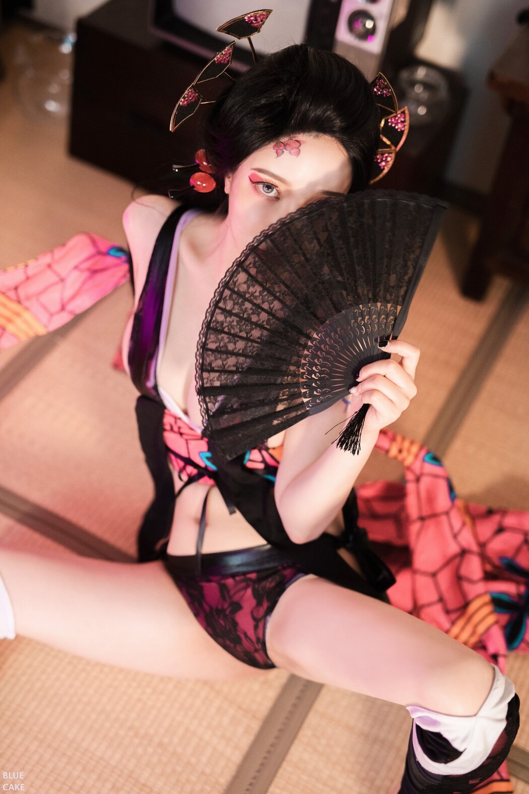 BlueCake Son Ye-Eun 손예은 – Red Oni