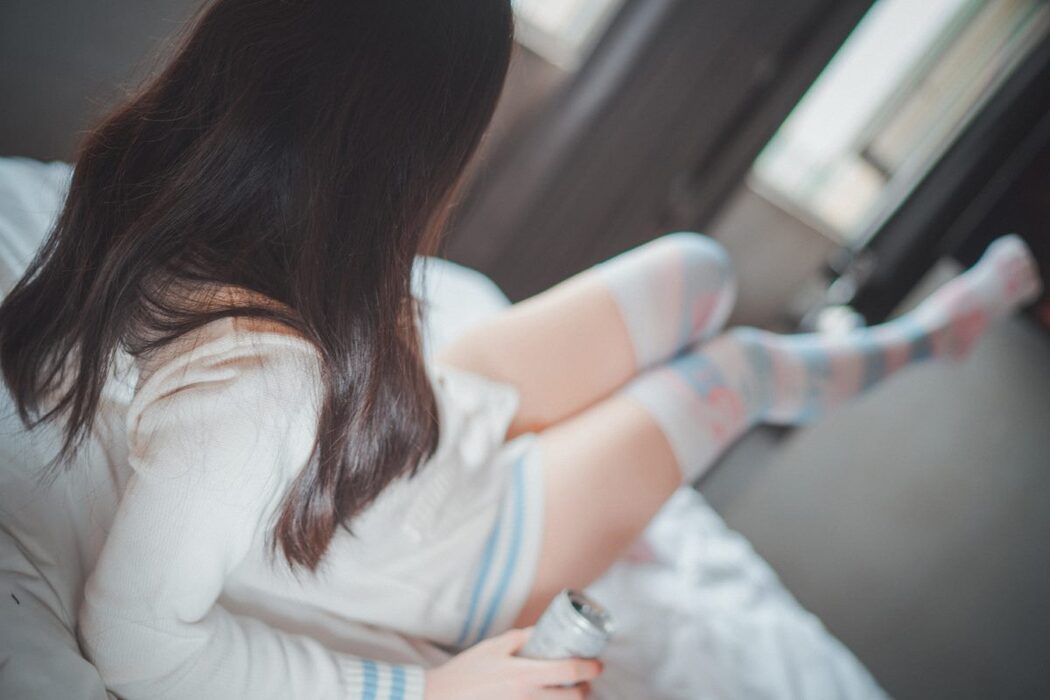 DJAWA Bambi 밤비 Homebody Girl
