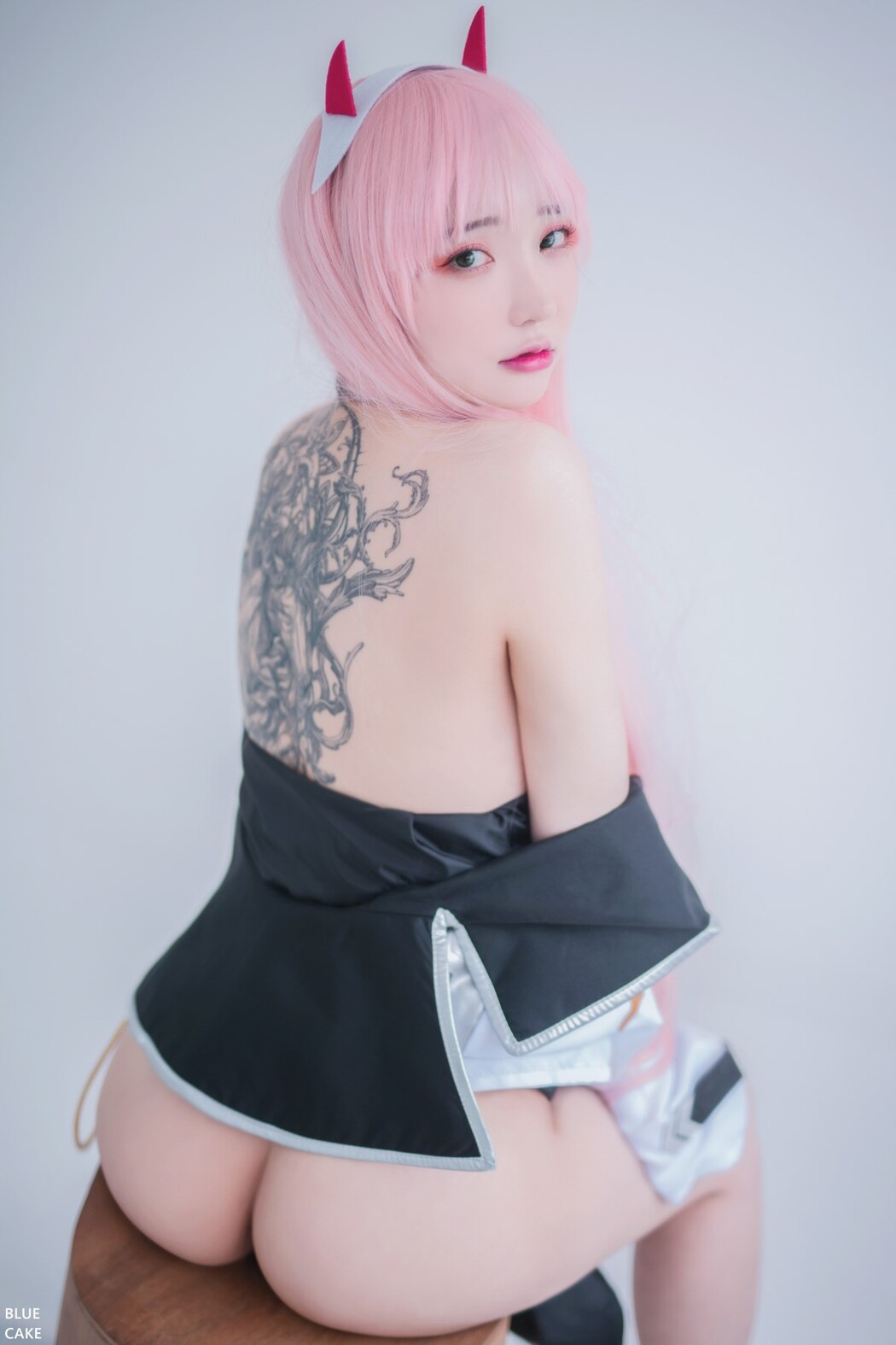 BlueCake Son Ye-Eun (손예은) – IN THE SEXXY 002 PART 2