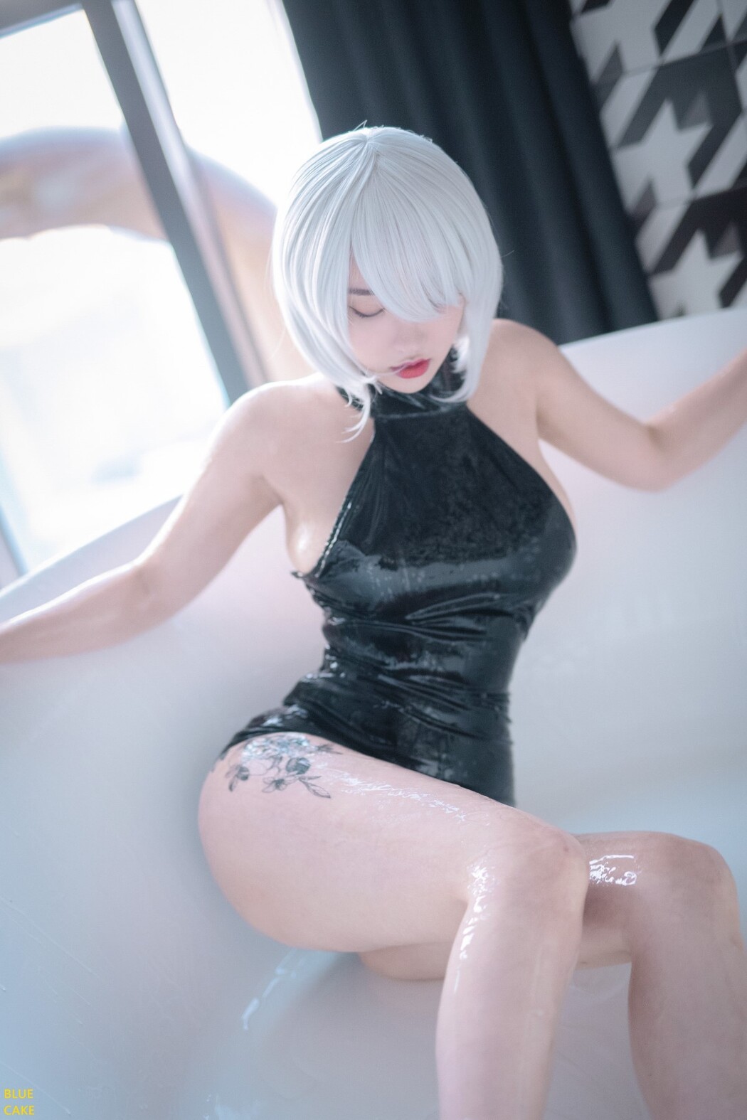 BlueCake Son Ye-Eun 손예은 2B RED B