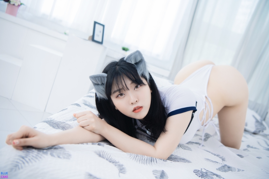 BLUECAKE Song Hana 송하나 – Strange Cat