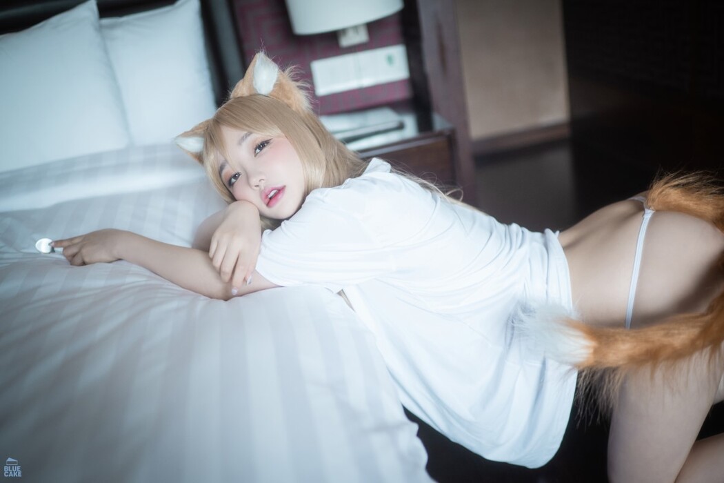 BlueCake Son Ye-Eun 손예은 – Puss Puss
