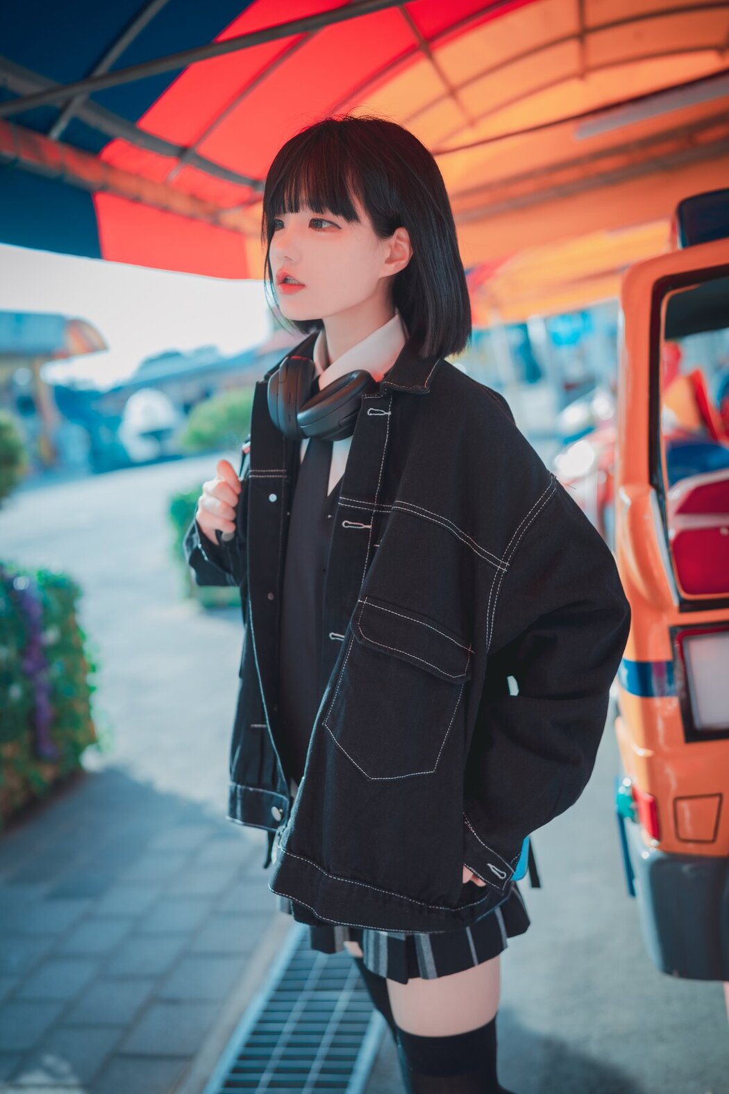 DJAWA Jeong Jenny 정제니 – Theme Park Girl A