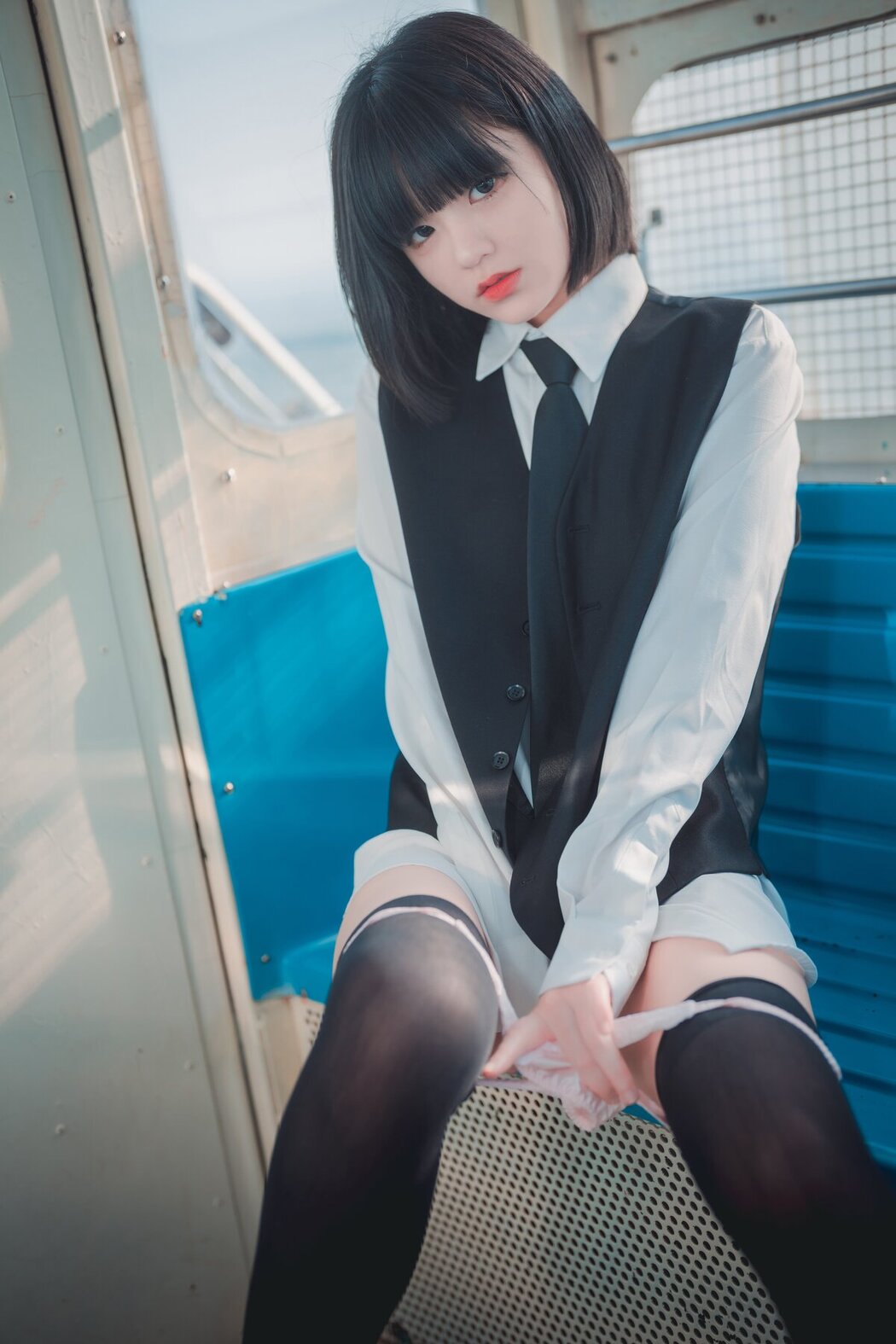 DJAWA Jeong Jenny 정제니 – Theme Park Girl B