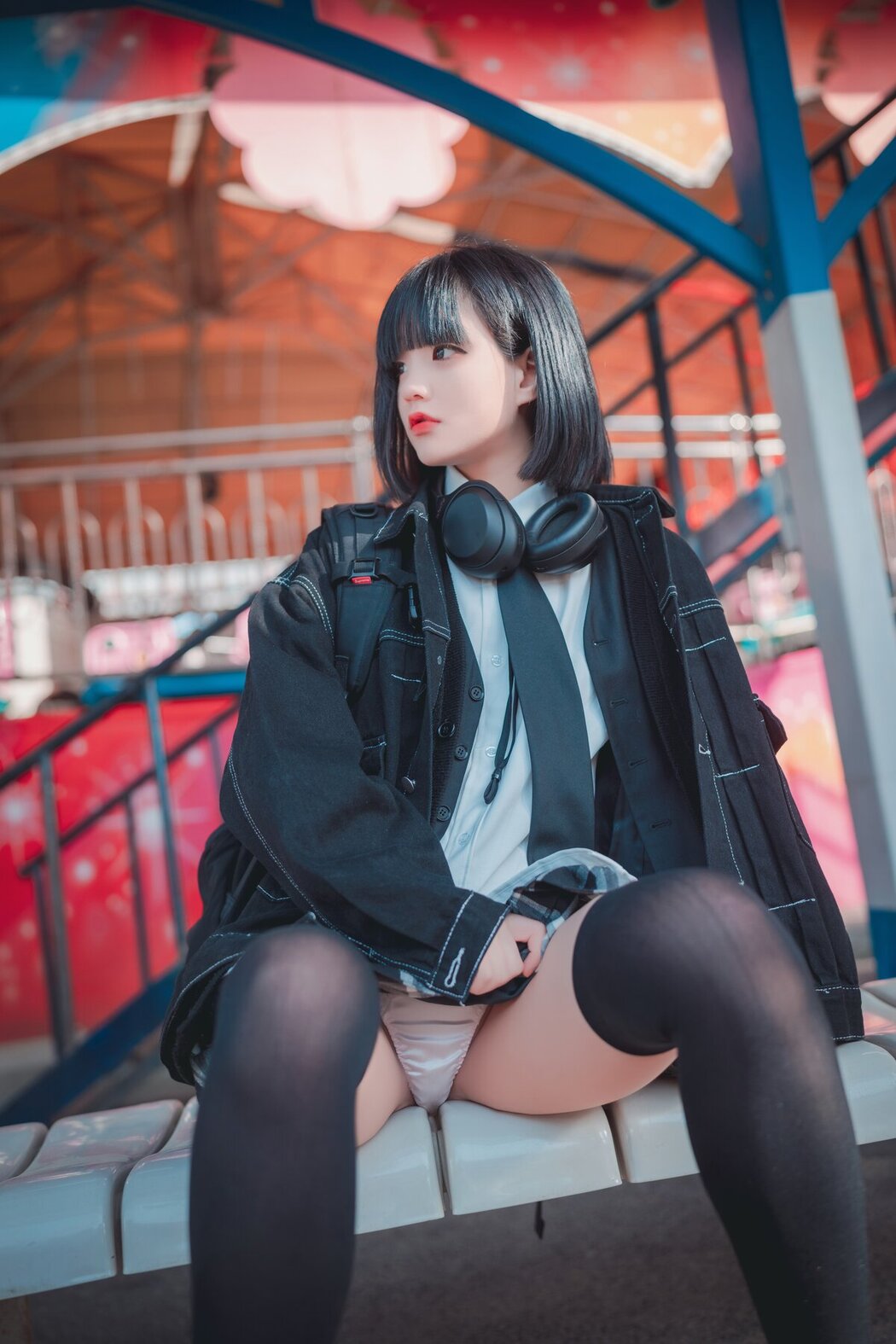 DJAWA Jeong Jenny 정제니 – Theme Park Girl A