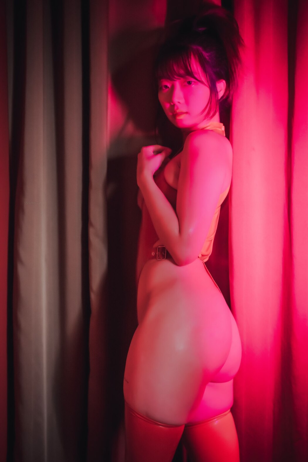 DJAWA Koby – Cling to Latex S.Ver