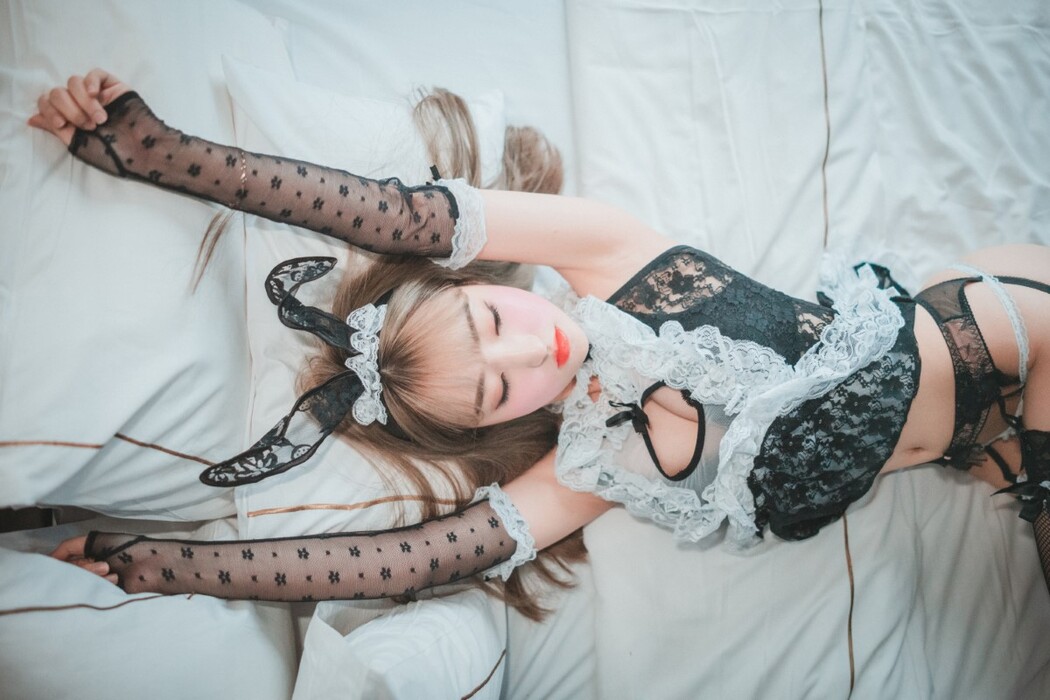 DJAWA HaNari 하나리 Devious Maid