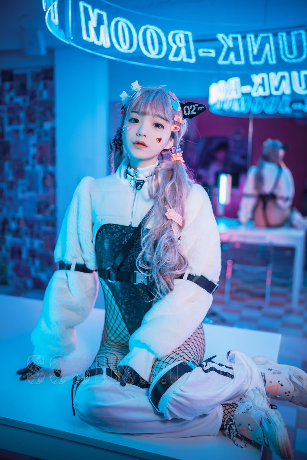 DJAWA Jeong Jenny 정제니 – Androlita