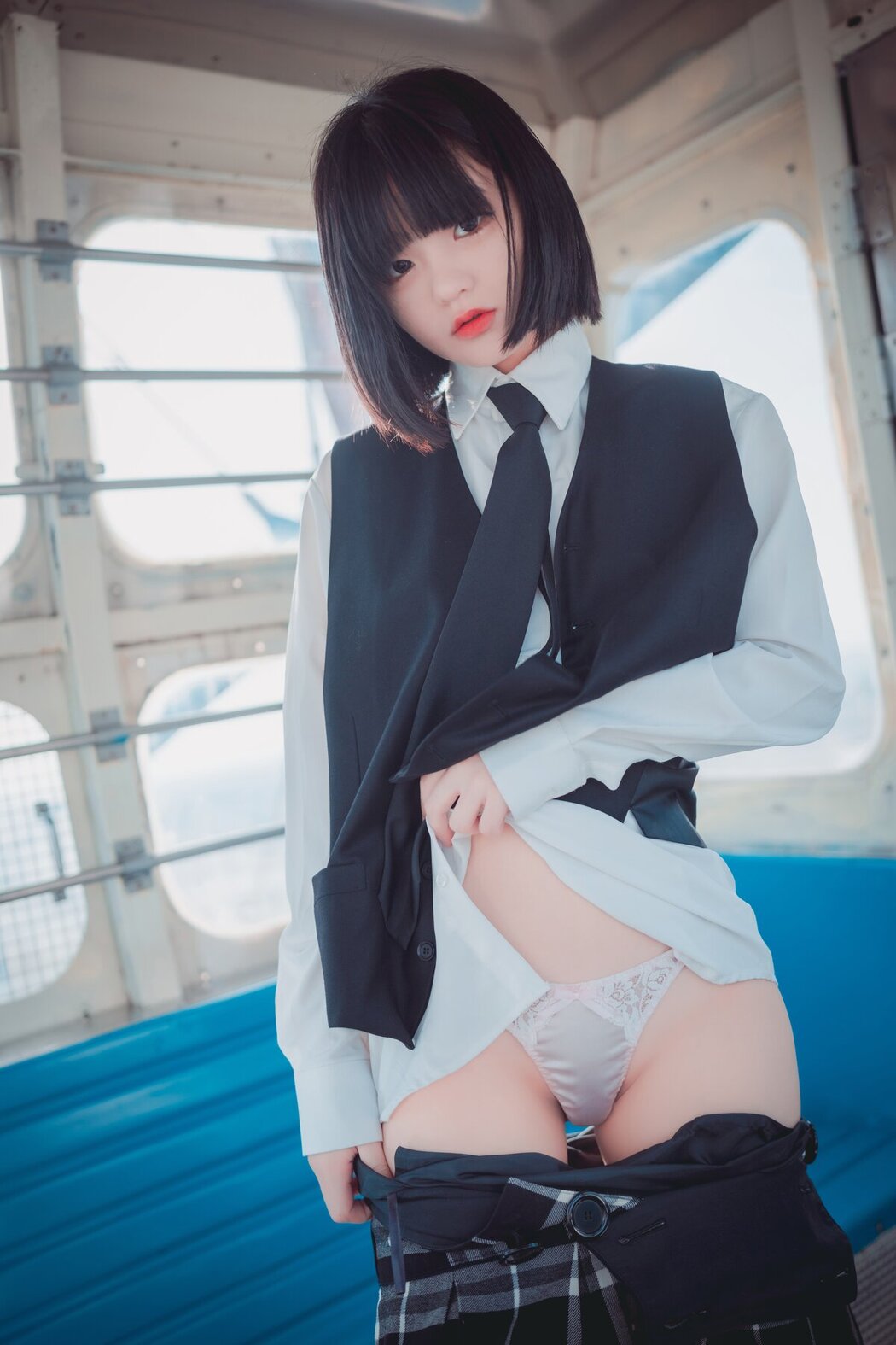 DJAWA Jeong Jenny 정제니 – Theme Park Girl A