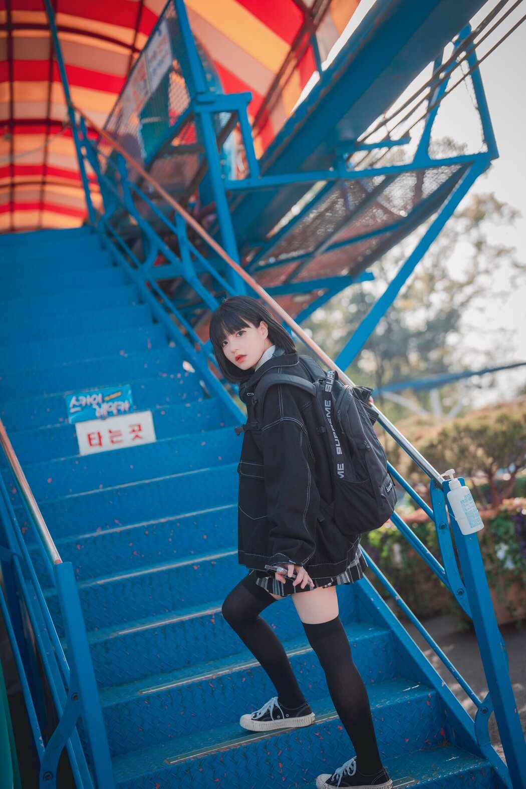 DJAWA Jeong Jenny 정제니 – Theme Park Girl A