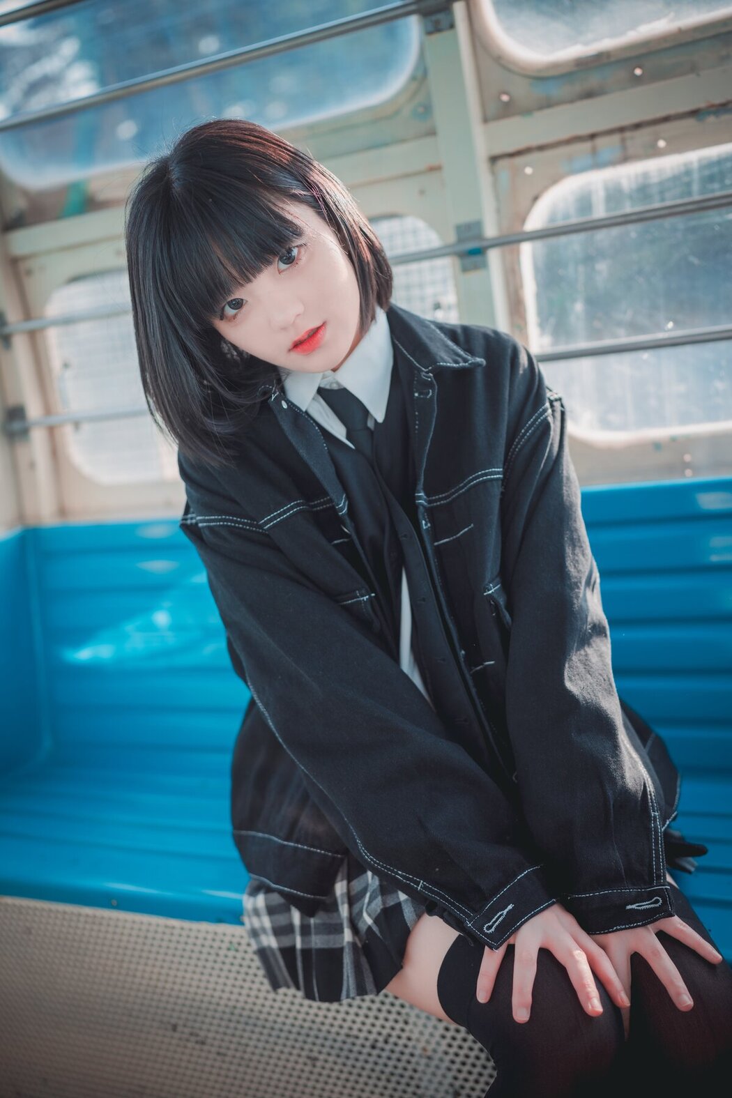 DJAWA Jeong Jenny 정제니 – Theme Park Girl B