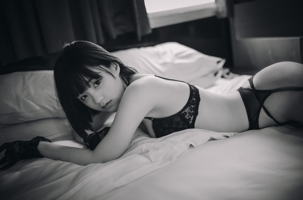 DJAWA Jeong Jenny 정제니 – Blanc Et Noir Jenny S.Ver