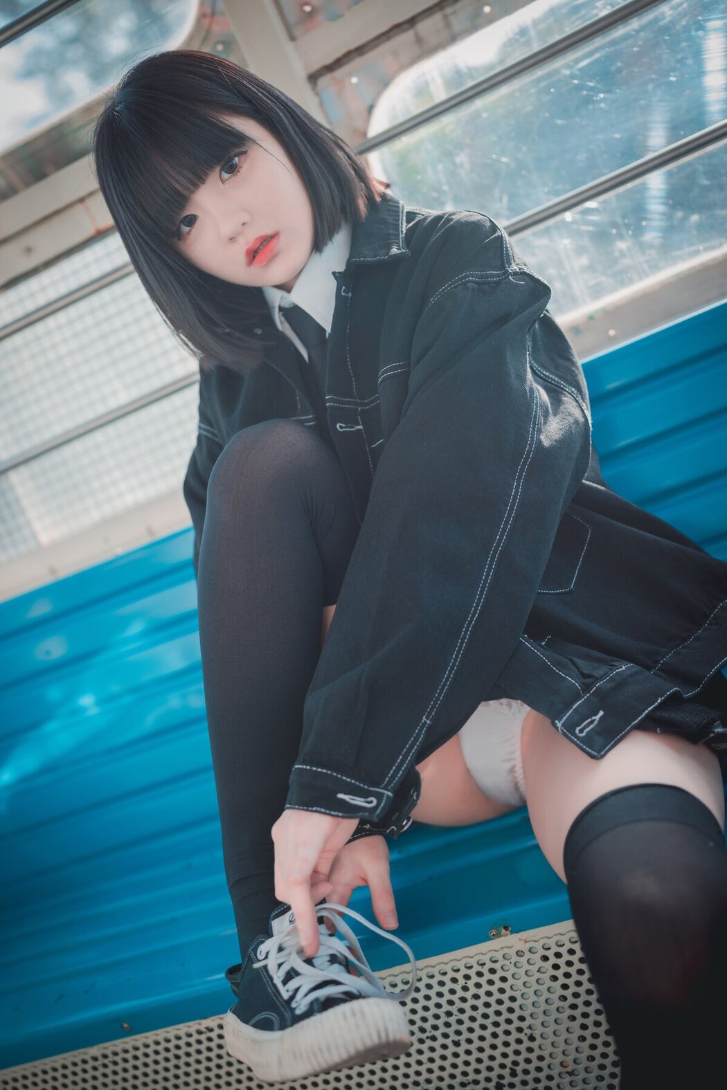 DJAWA Jeong Jenny 정제니 – Theme Park Girl B