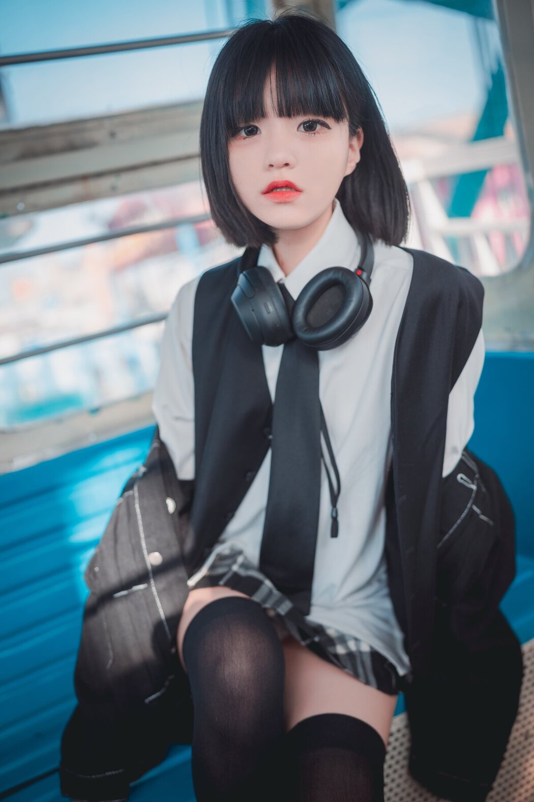 DJAWA Jeong Jenny 정제니 – Theme Park Girl A