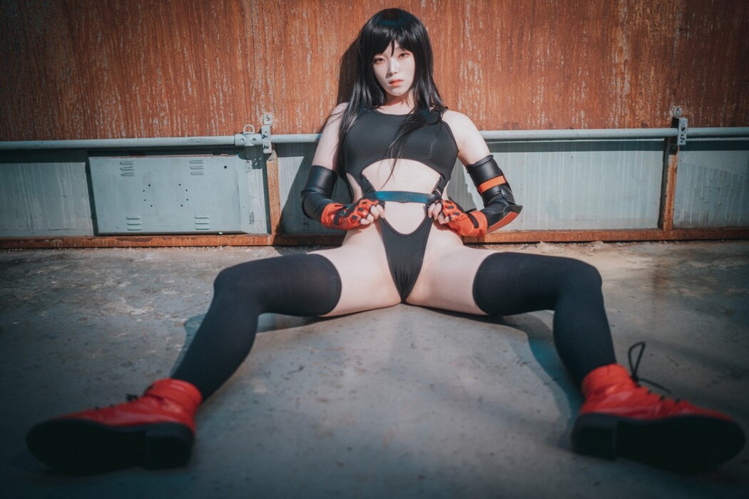 DJAWA Bambi 밤비 Tifa Lockhart C