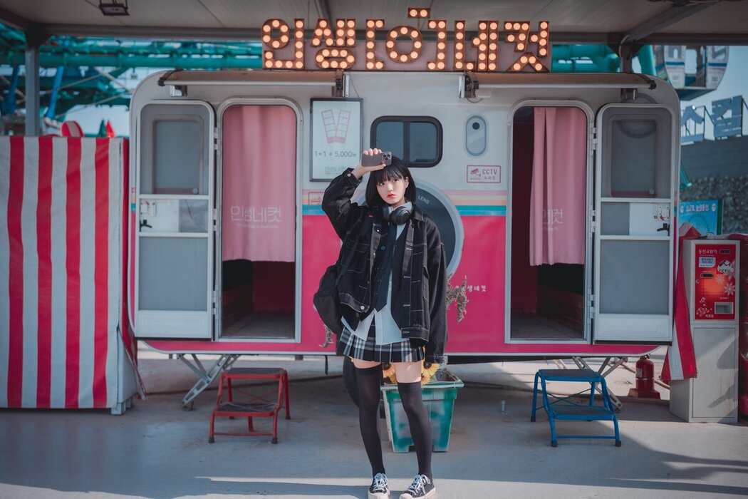 DJAWA Jeong Jenny 정제니 – Theme Park Girl A