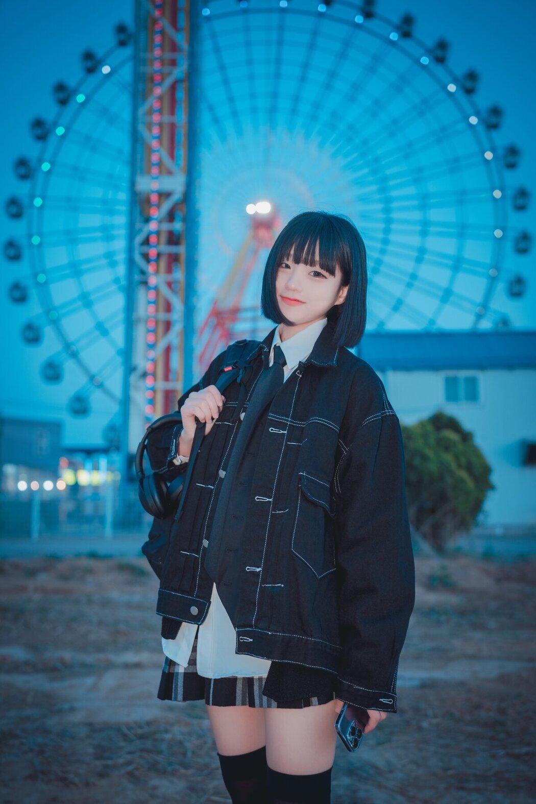 DJAWA Jeong Jenny 정제니 – Theme Park Girl B