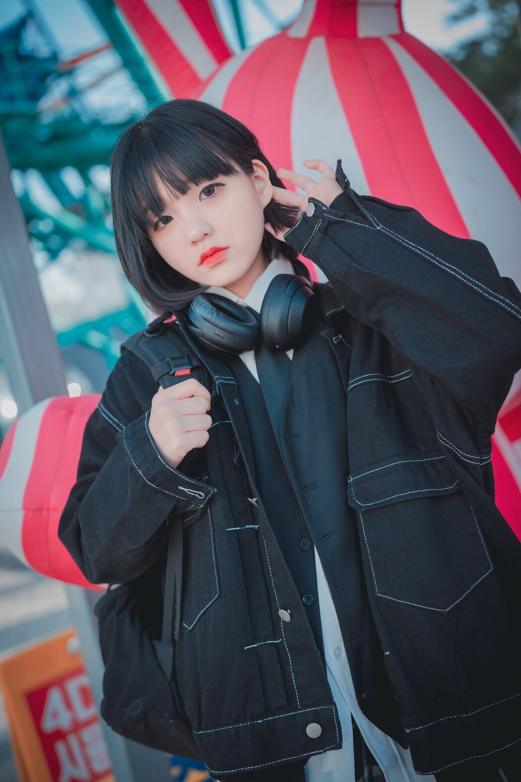 DJAWA Jeong Jenny 정제니 – Theme Park Girl B