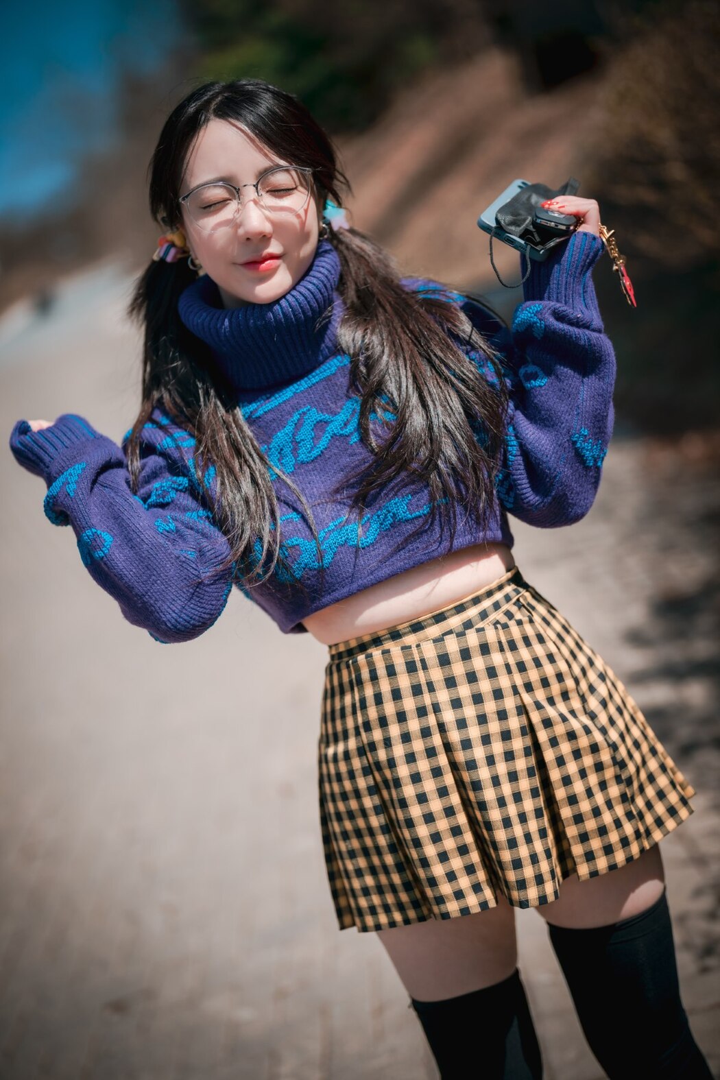 DJAWA Son Ye-Eun 손예은 – Early Spring Walk In March Vol.2 S.Ver B