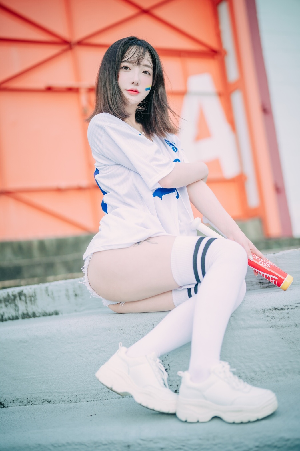 DJAWA Son Ye-Eun 손예은 – Cheer Up In The Summer B
