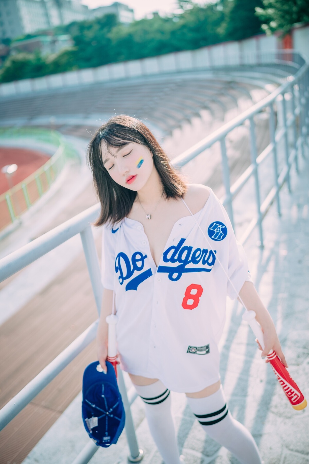 DJAWA Son Ye-Eun 손예은 – Cheer Up In The Summer A