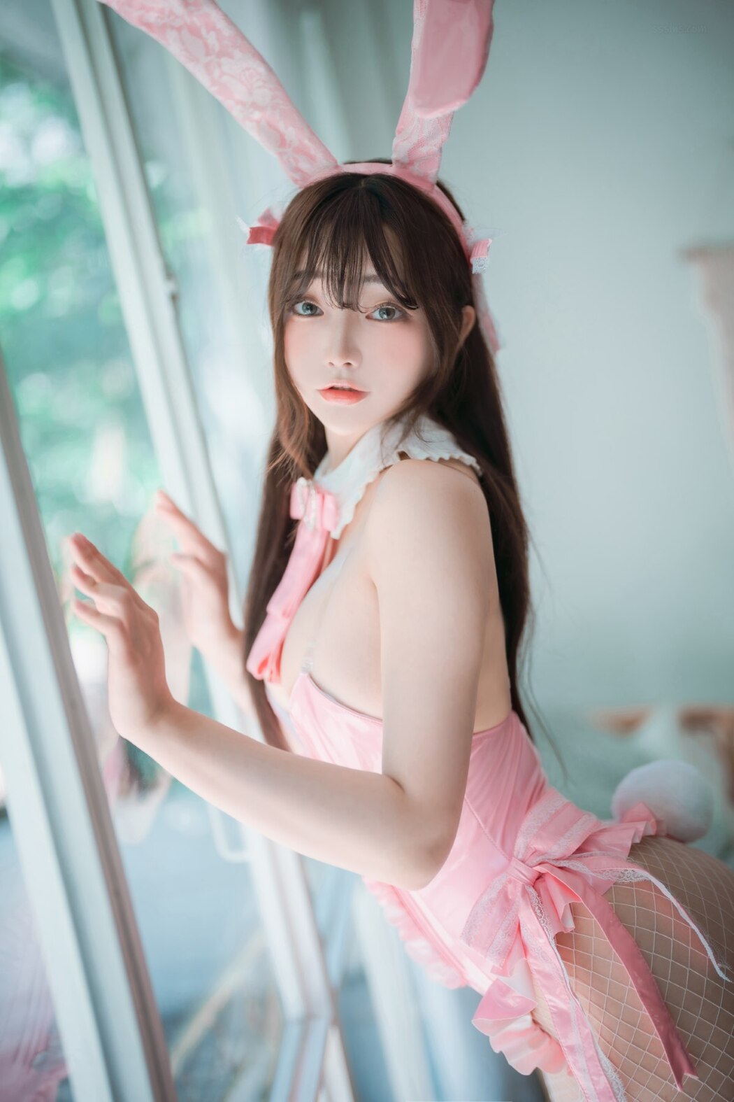DJAWA Newbom – The Year of the Pink Bunny S.Ver