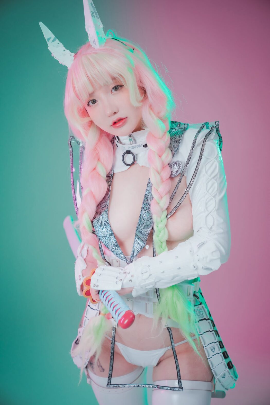 DJAWA Son Ye-Eun 손예은 Cyber Hunter Mitsuri