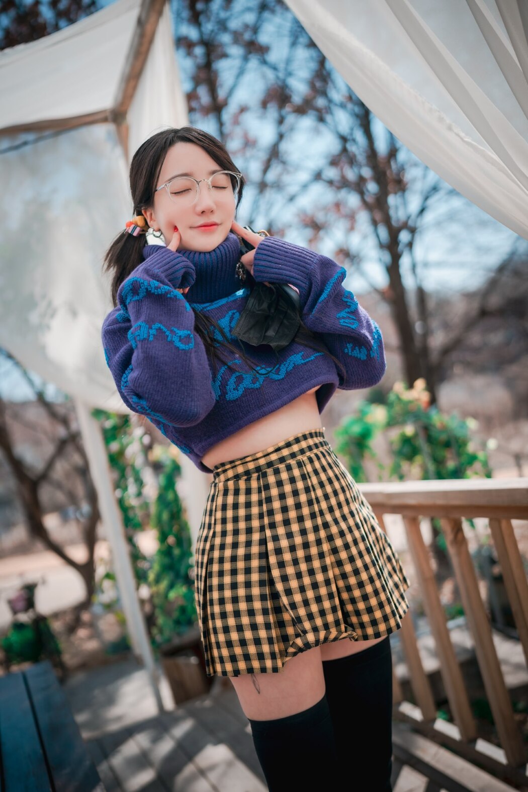 DJAWA Son Ye-Eun 손예은 – Early Spring Walk In March Vol.2 S.Ver A