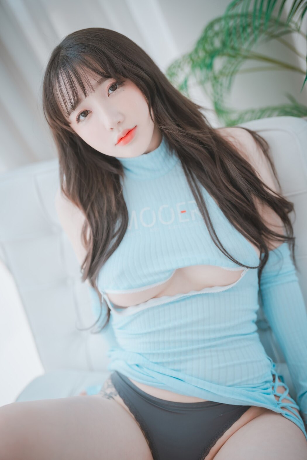 DJAWA Son Ye-Eun 손예은 – Ms. Slowhand