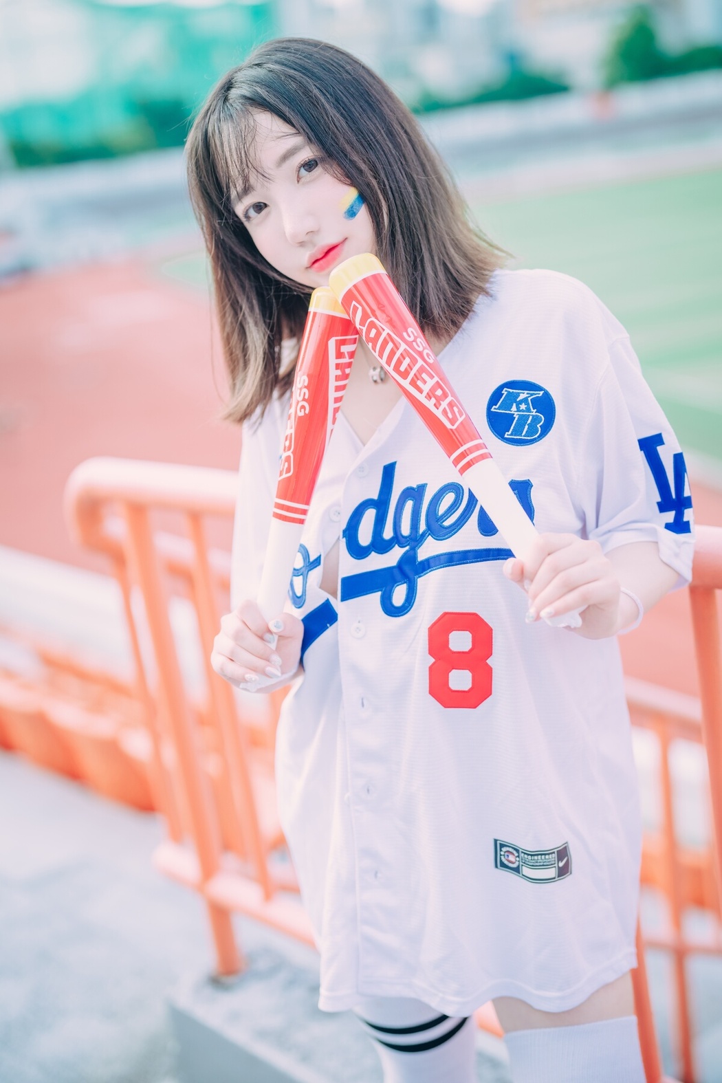 DJAWA Son Ye-Eun 손예은 – Cheer Up In The Summer B