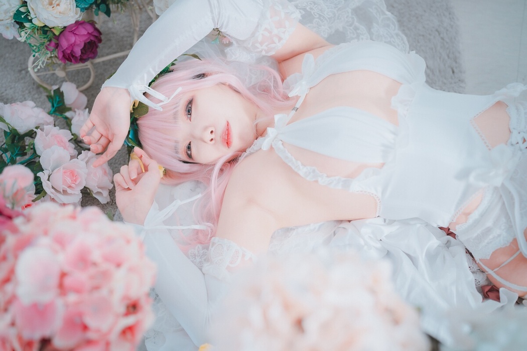 DJAWA Myaron – Super Sonico White Wedding
