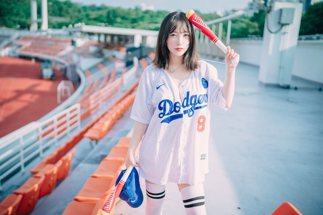 DJAWA Son Ye-Eun 손예은 – Cheer Up In The Summer A