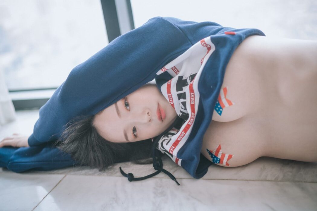 DJAWA Pia 피아 The Stars and Stripes
