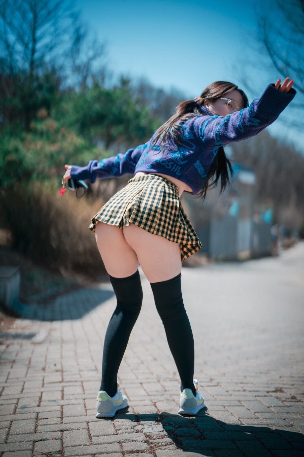 DJAWA Son Ye-Eun 손예은 – Early Spring Walk In March Vol.2 S.Ver A