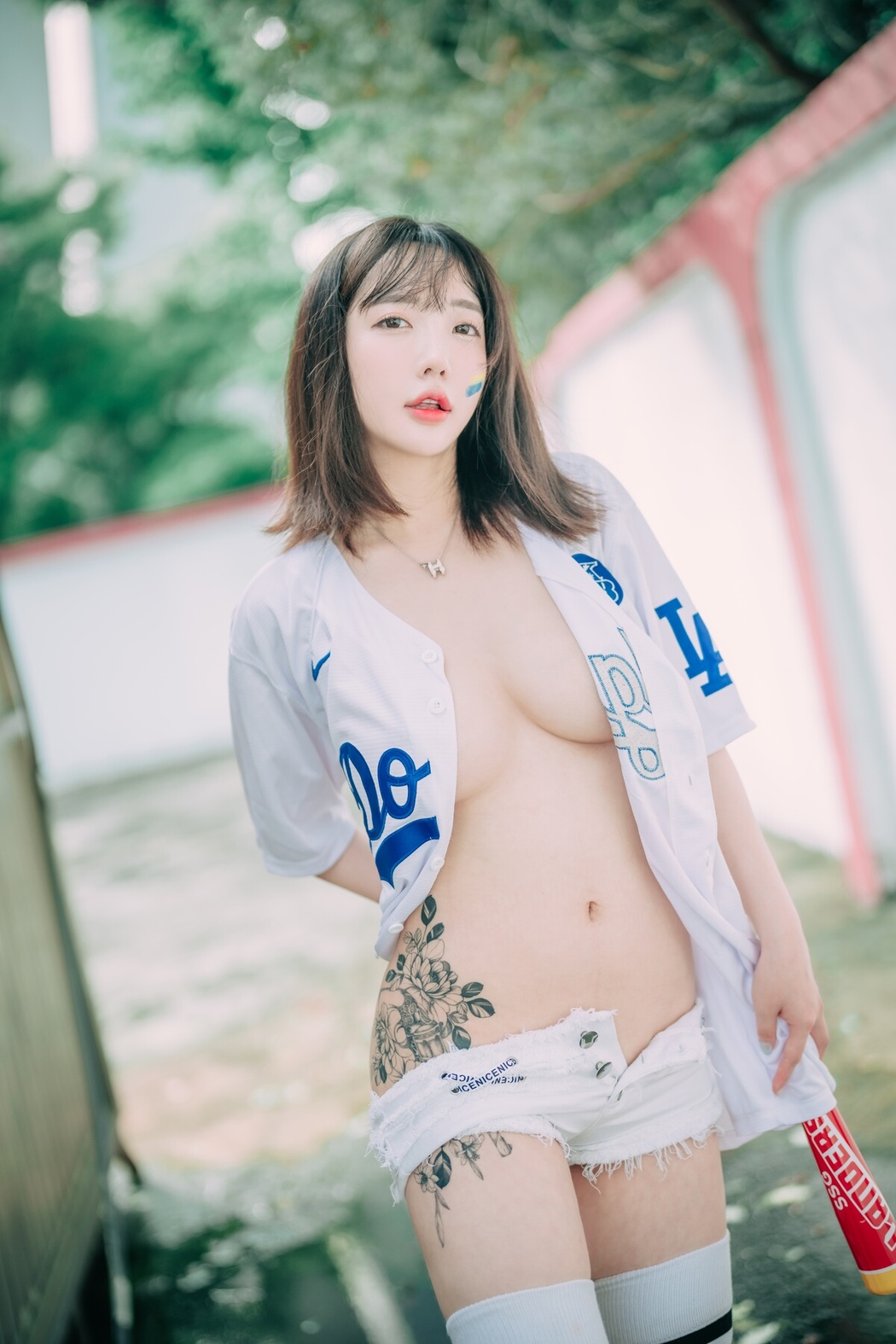 DJAWA Son Ye-Eun 손예은 – Cheer Up In The Summer A
