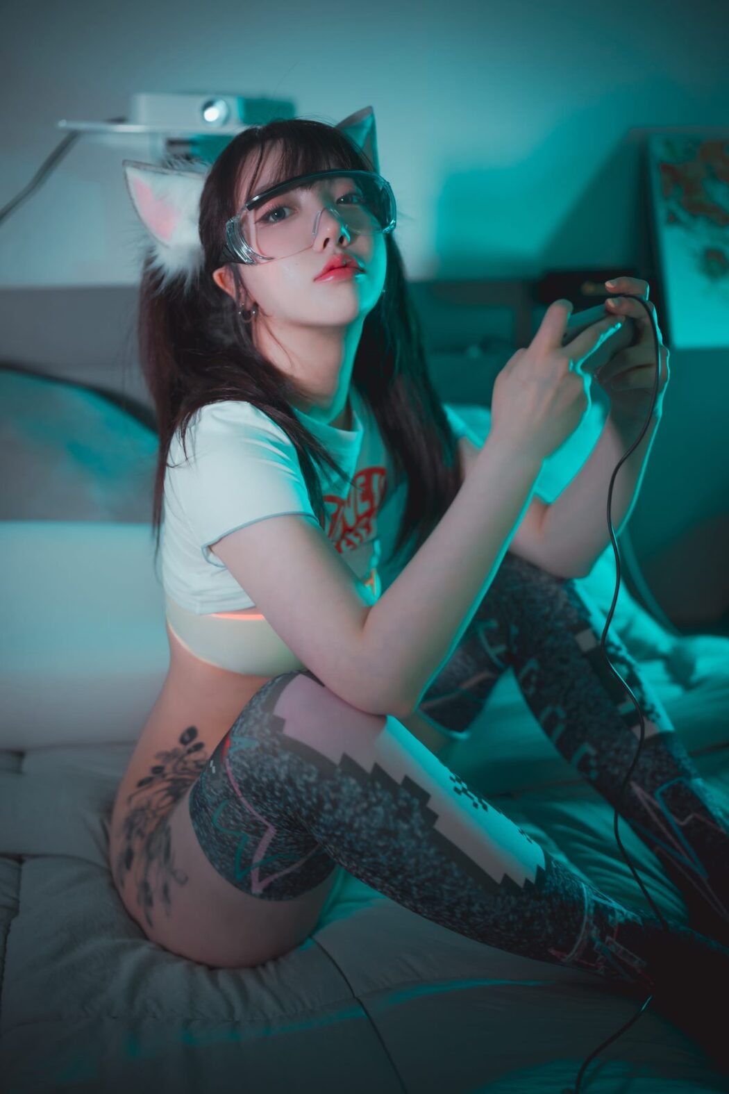 DJAWA Son Ye-Eun 손예은 Retro Gaming Girl