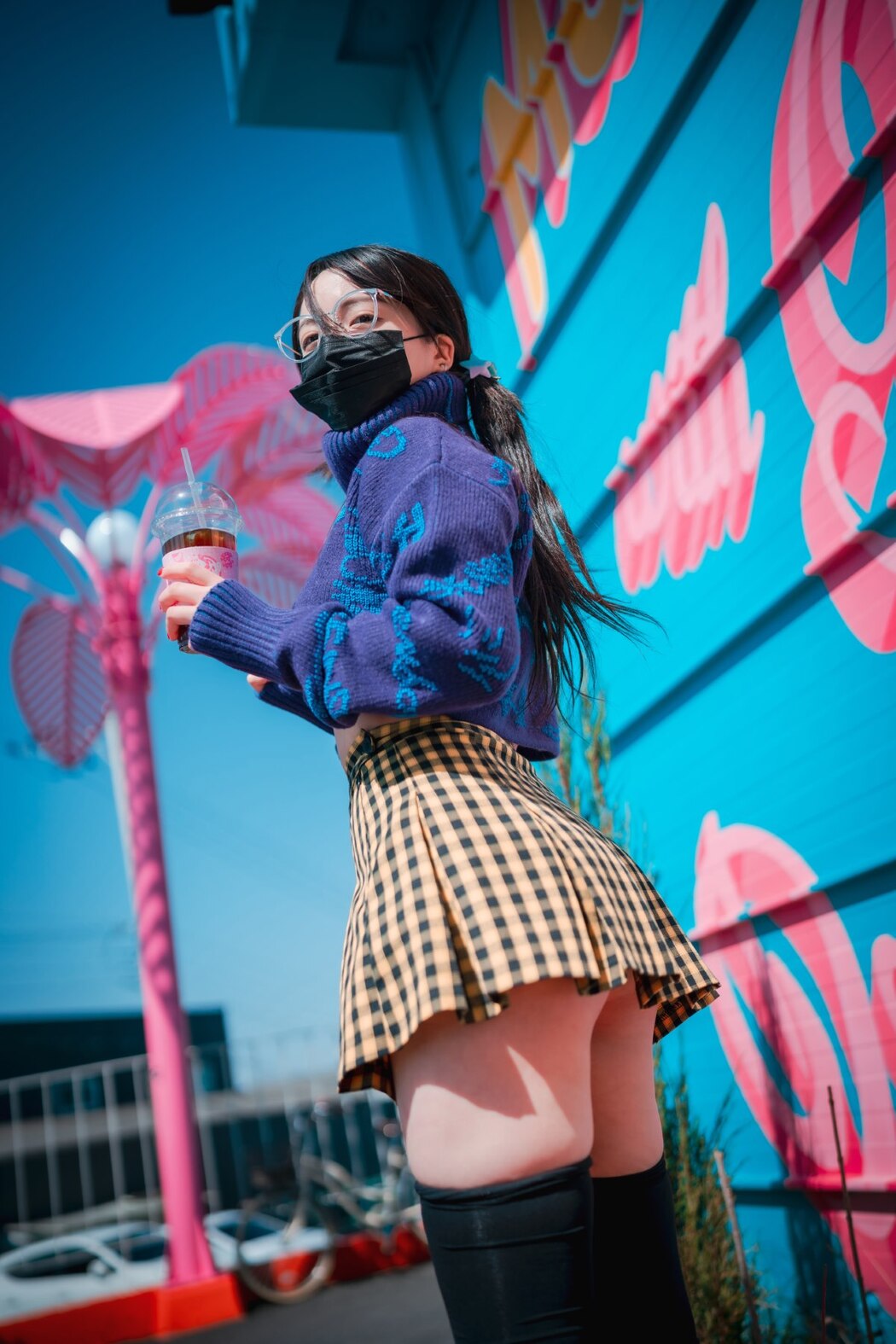 DJAWA Son Ye-Eun 손예은 – Early Spring Walk In March Vol.2 S.Ver A